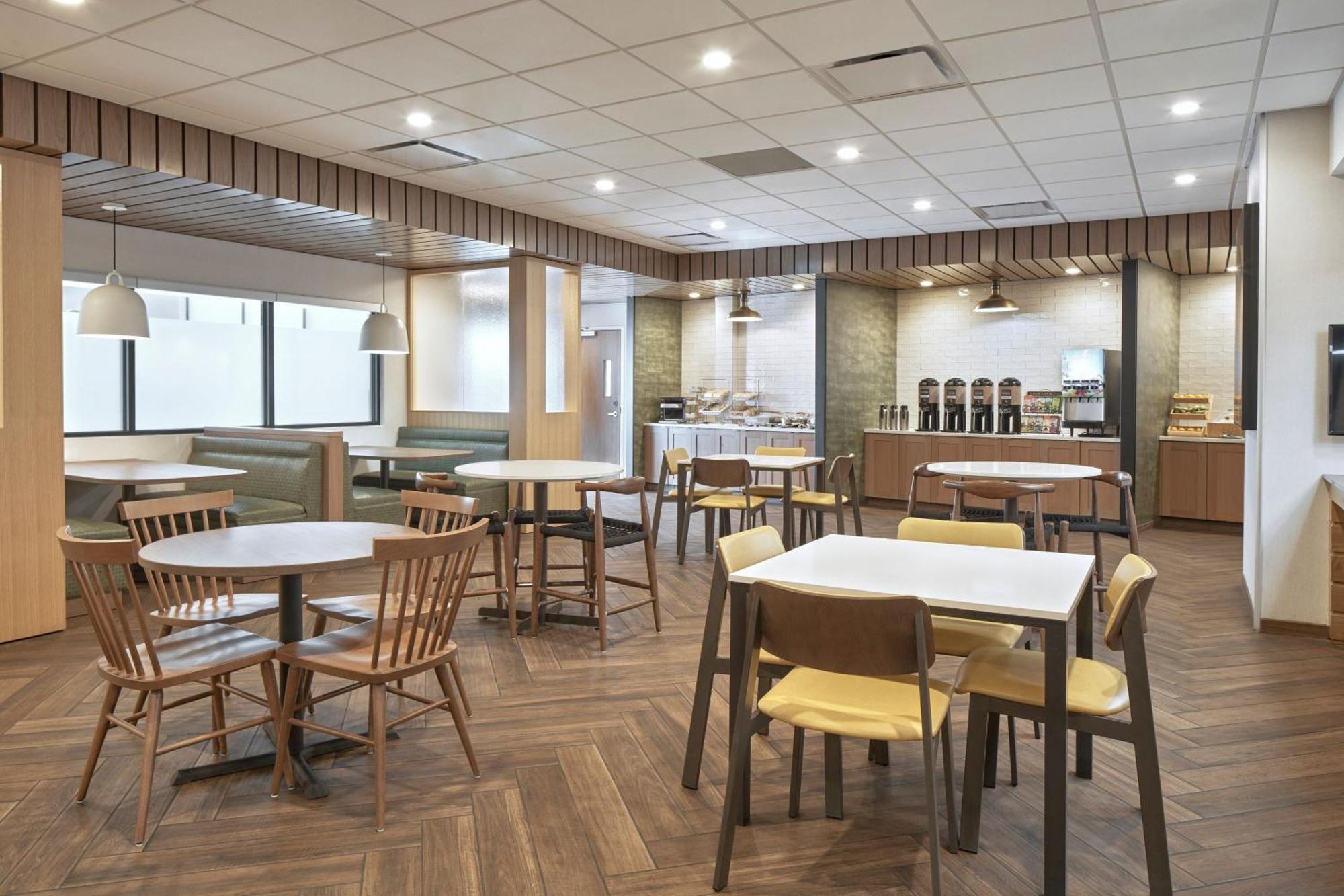 Fairfield Inn & Suites By Marriott Пентиктон Экстерьер фото